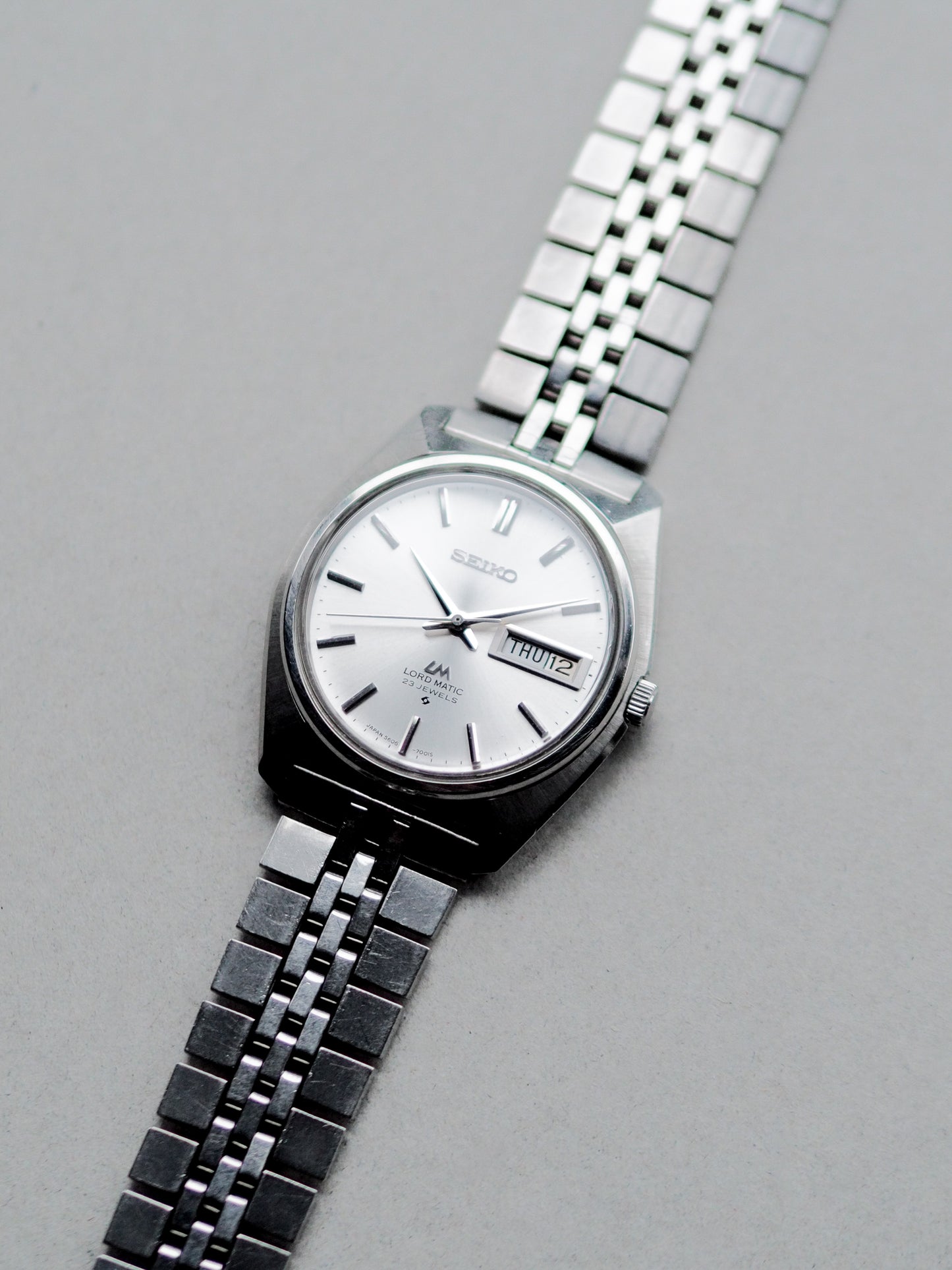 Seiko LM 5606-7000 Lord Matic Silver Sunburst Dial