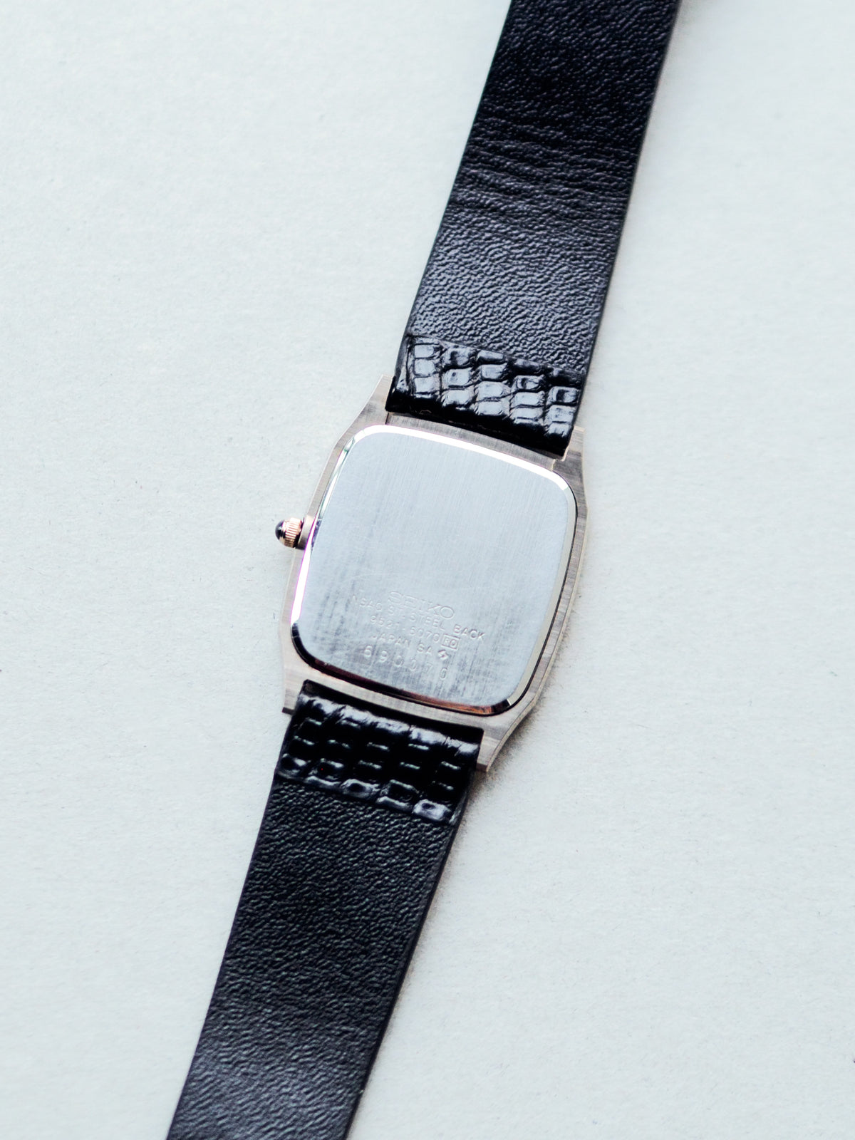 精工 Dolce 9521-5070 Tank NSAG 金砂纹理表盘