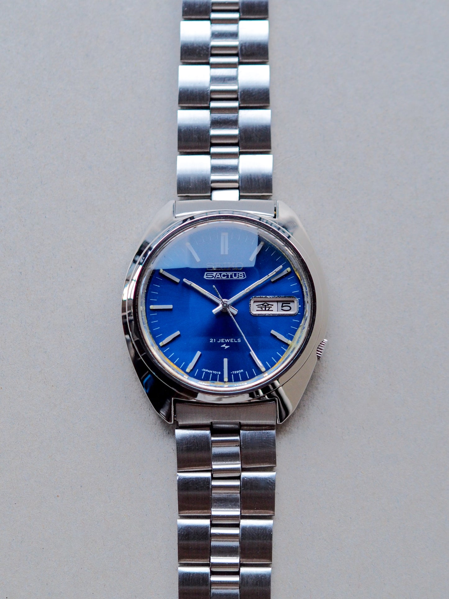 Seiko 5 Actus 7019-7210 JDM Faceted Crystal Fume Blue Dial