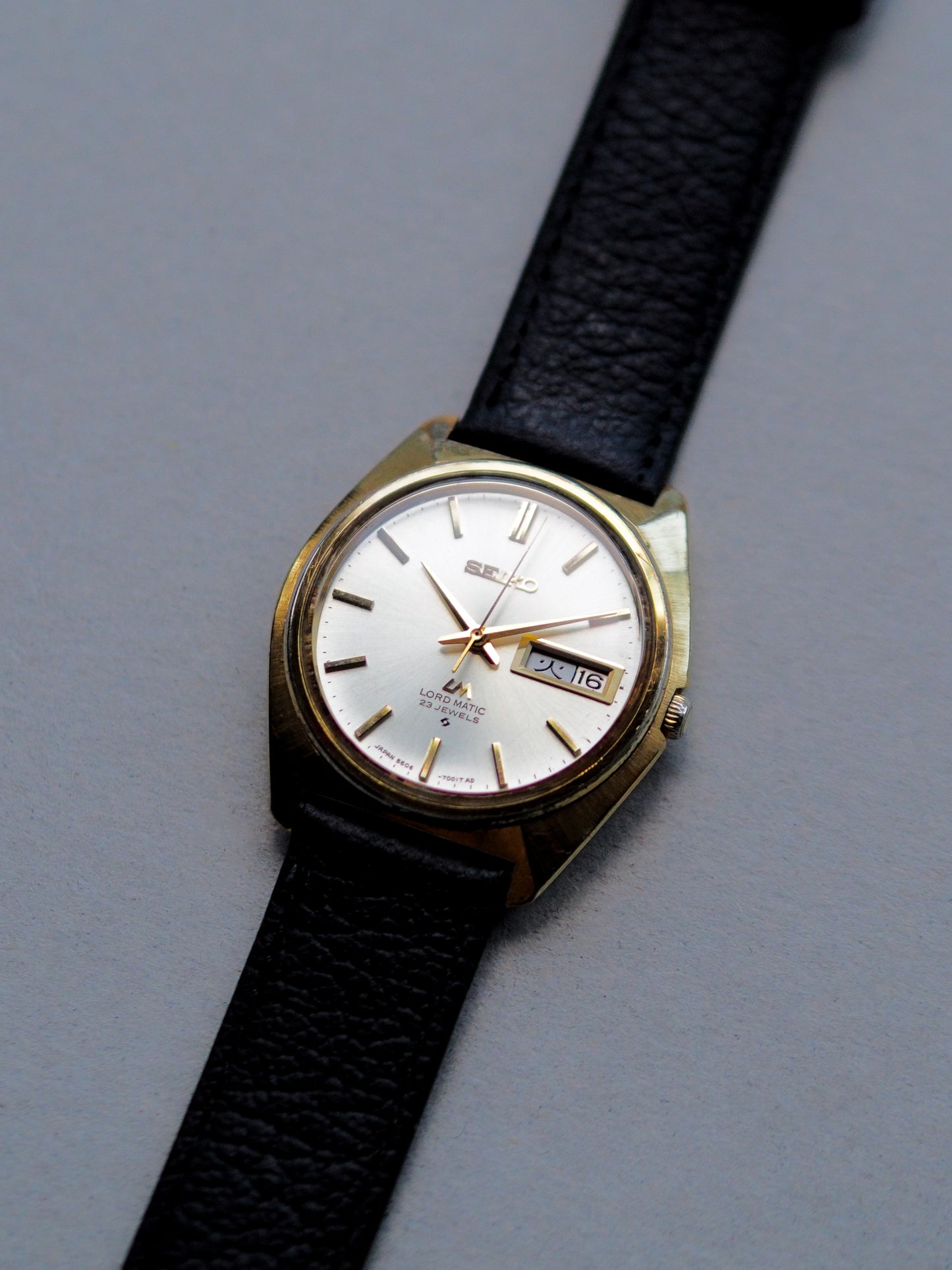 Seiko LM 5606-7000 Lord Matic SGP White Sunburst Dial