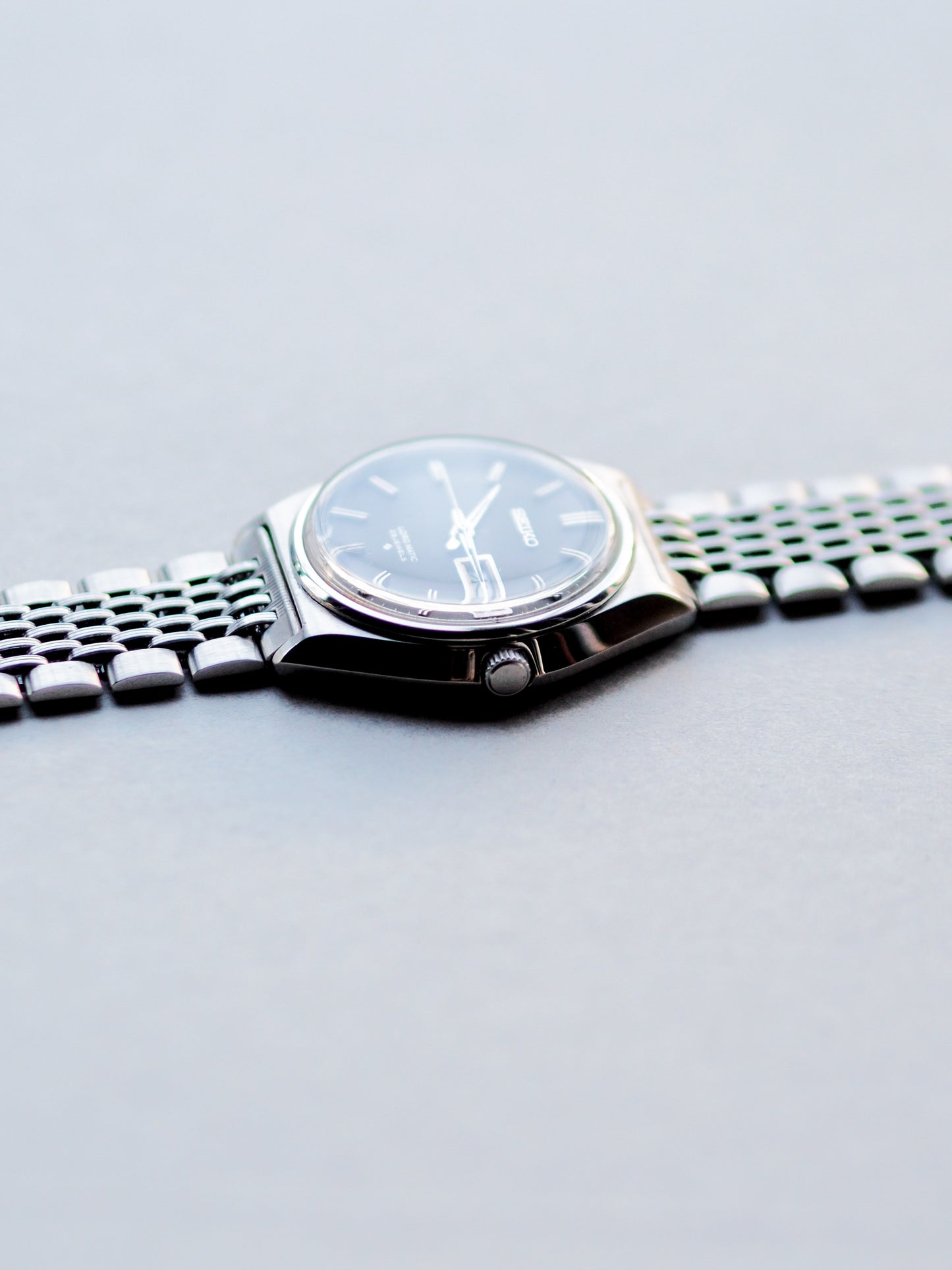 Seiko LM 5606-7010 Lord Matic Grey Linen Dial