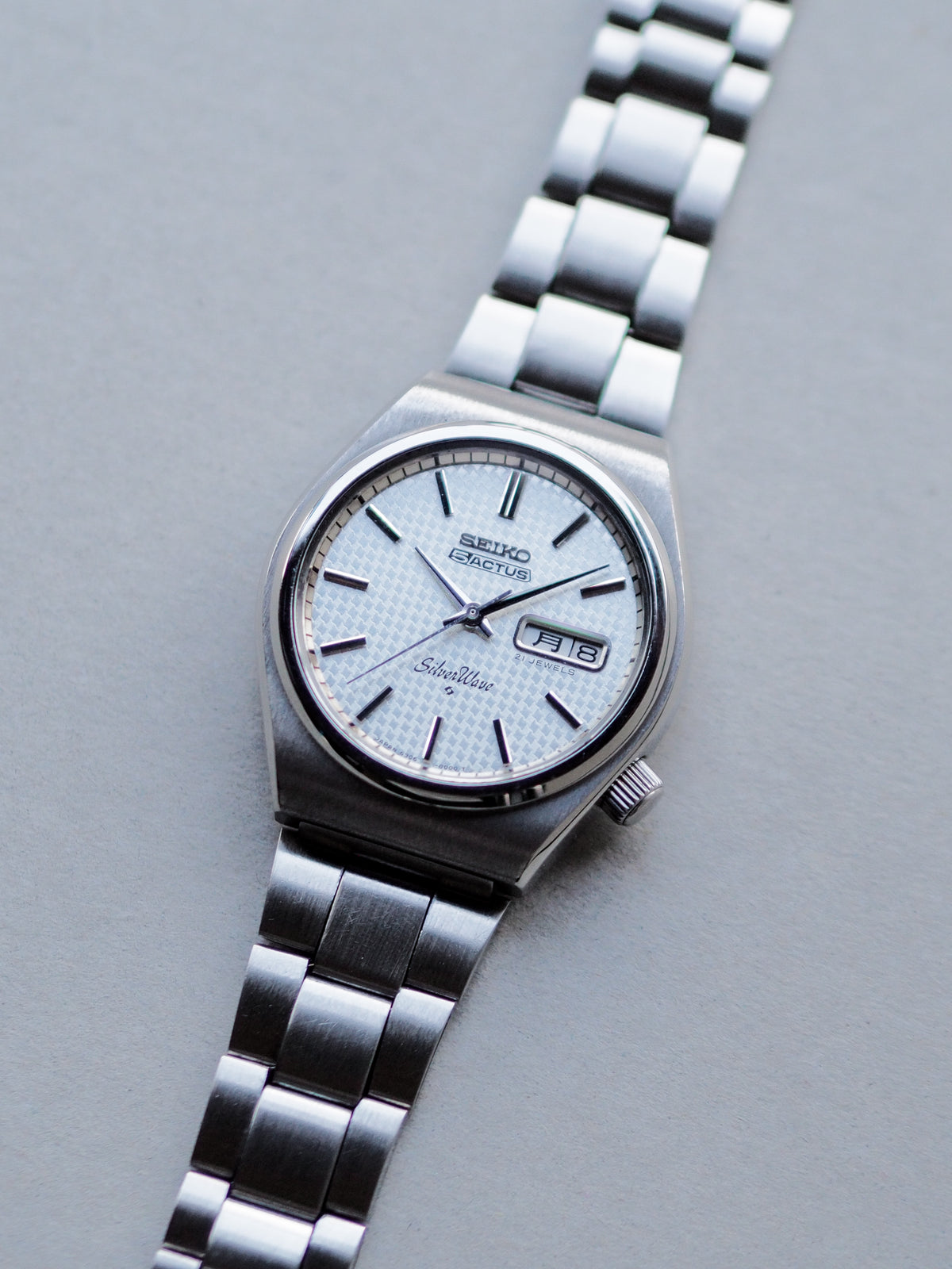 Seiko 5 Actus 6306-8010 Silverwave White Shuriken Dial
