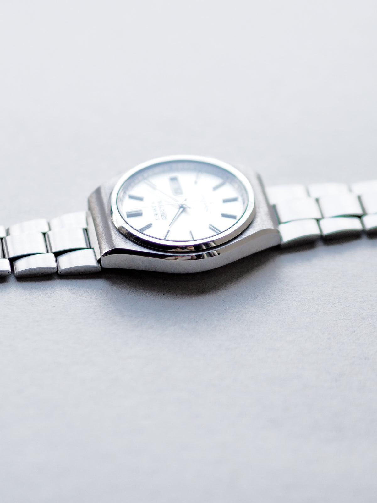 Seiko 5 Actus 6306-8010 Silverwave White Shuriken Dial
