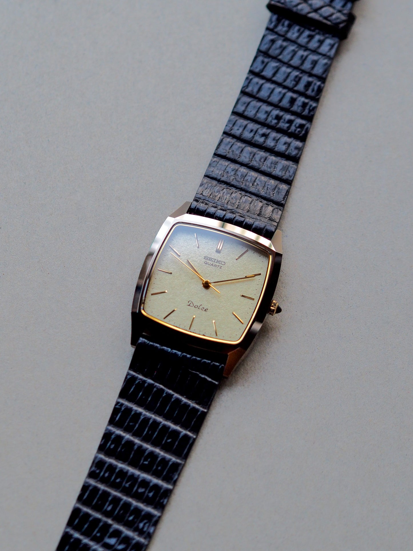 Seiko Dolce 7731-5160 Quartz Tank Tungsten Carbide Champagne Textured Dial