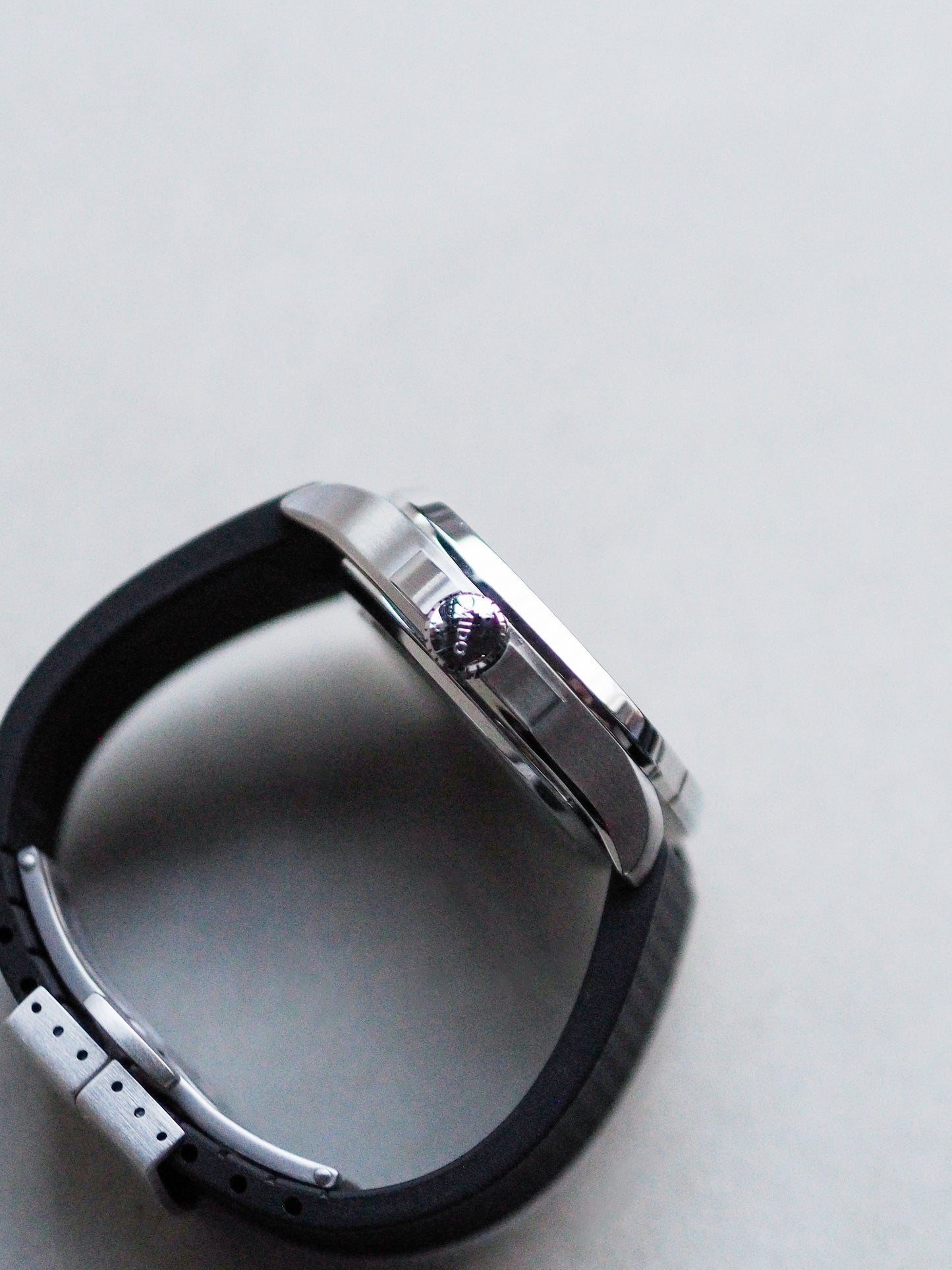 Mido M049.526.11.081.00 Multifort TV Big Date 40MM Gray Dial