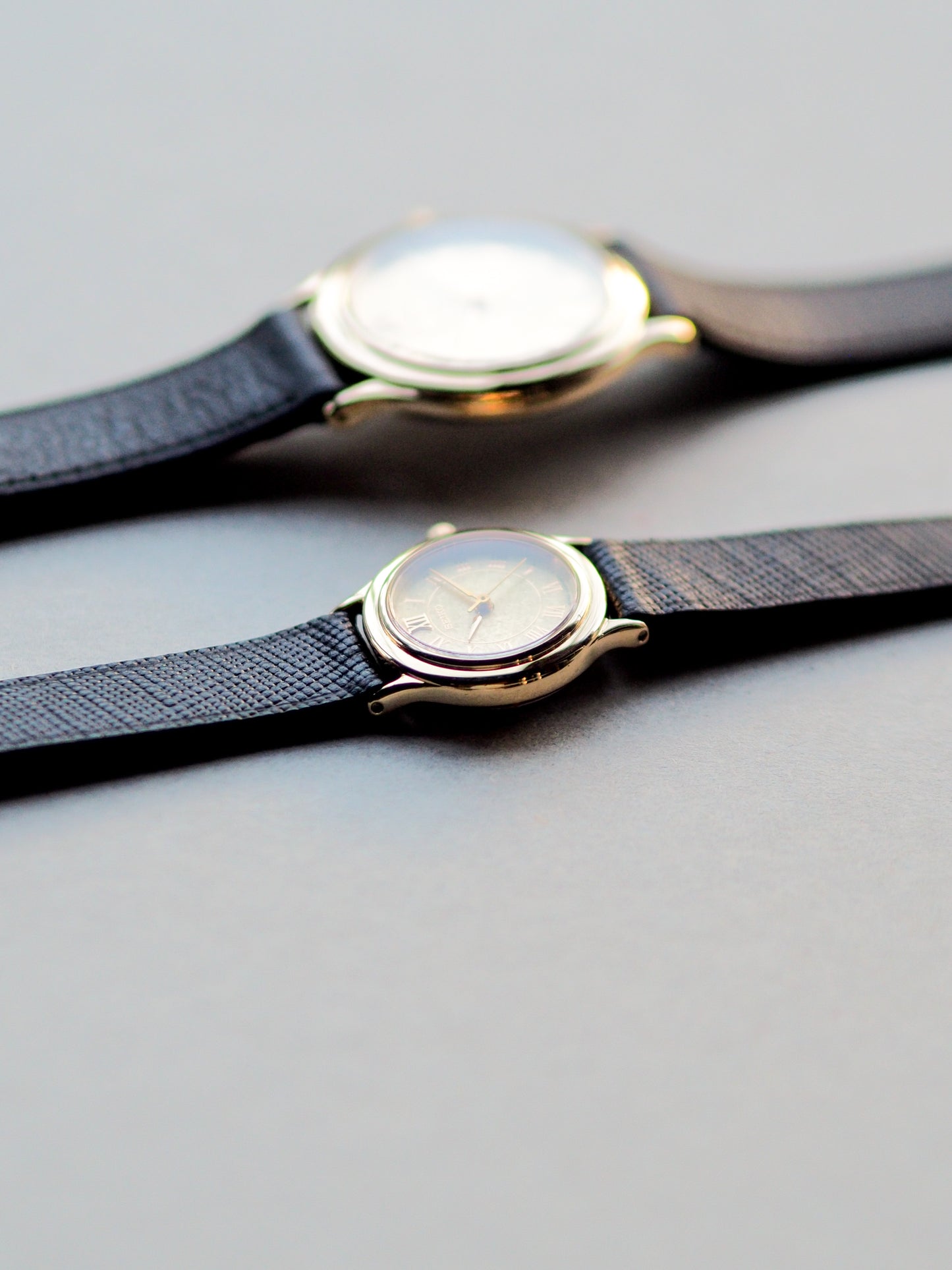Couple Seiko 7N01-6720 4N21-0511 Gold Tone Brushed Dial