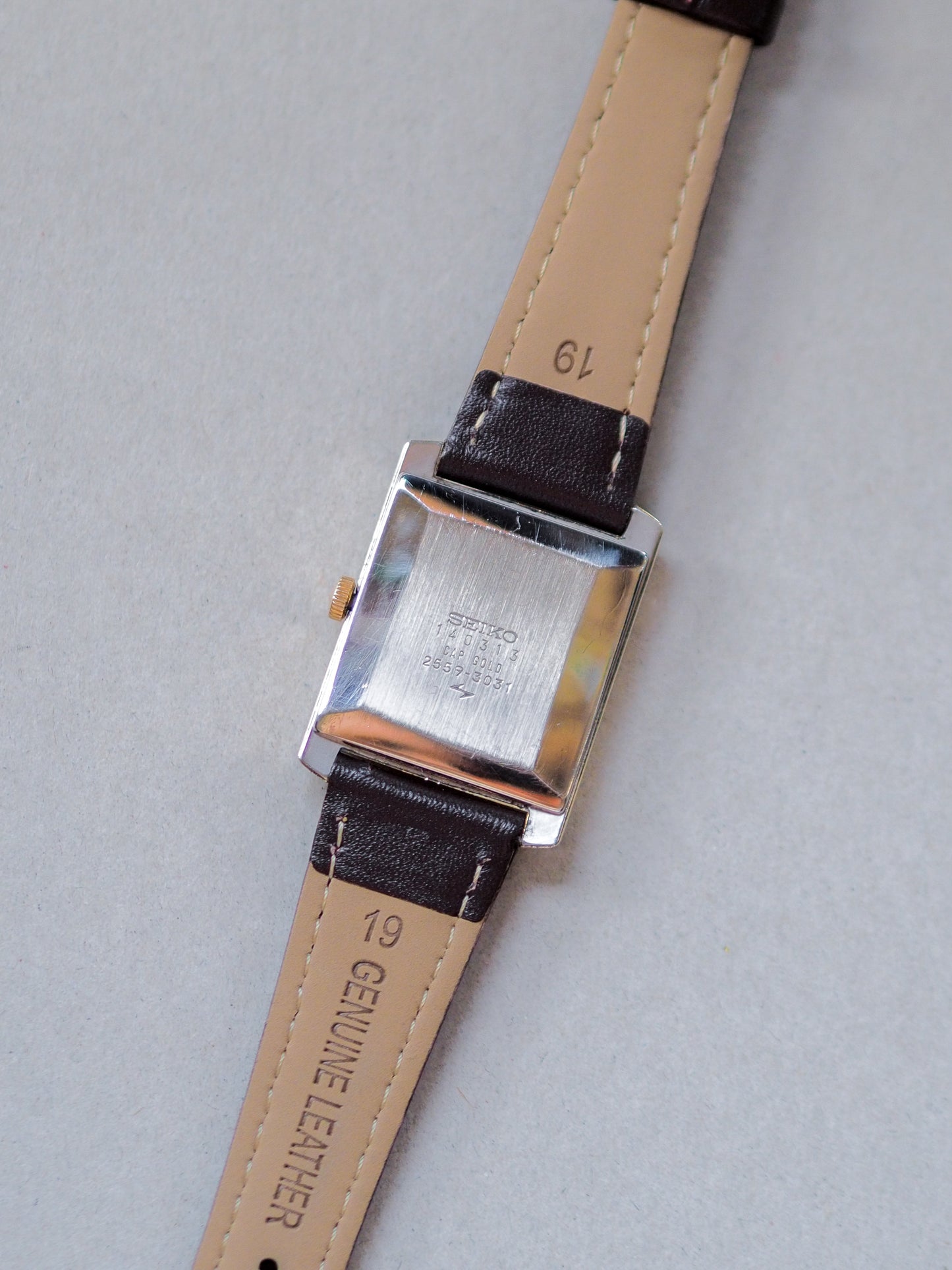 Seiko Chariot Tank 2559-3031 Hi-Beat Cap Gold Champagne Roman Linen Dial