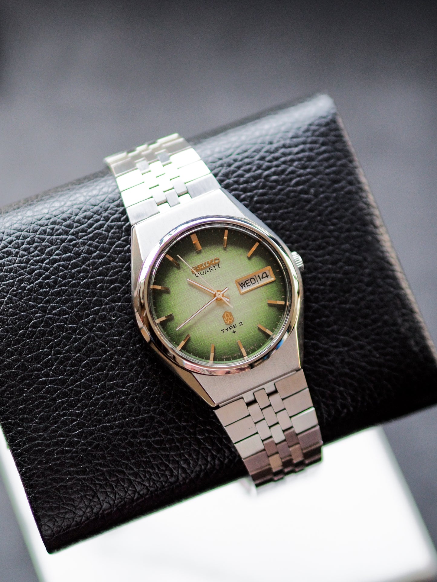 Seiko Type II 0903-8120 Jade Green Linen Sunburst Dial